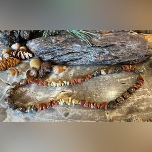 Beaded Necklace w/ Tumbled Gem Stones Red, Beige & Leopard Jasper 18”